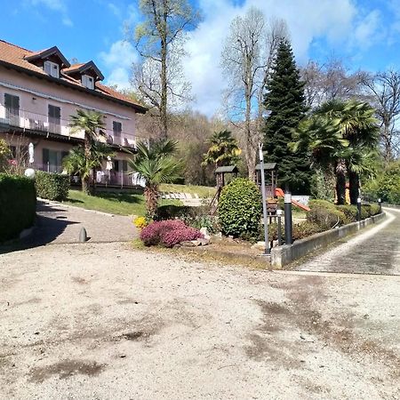 Rossana Apartment Lago Maggiore Бавено Екстер'єр фото